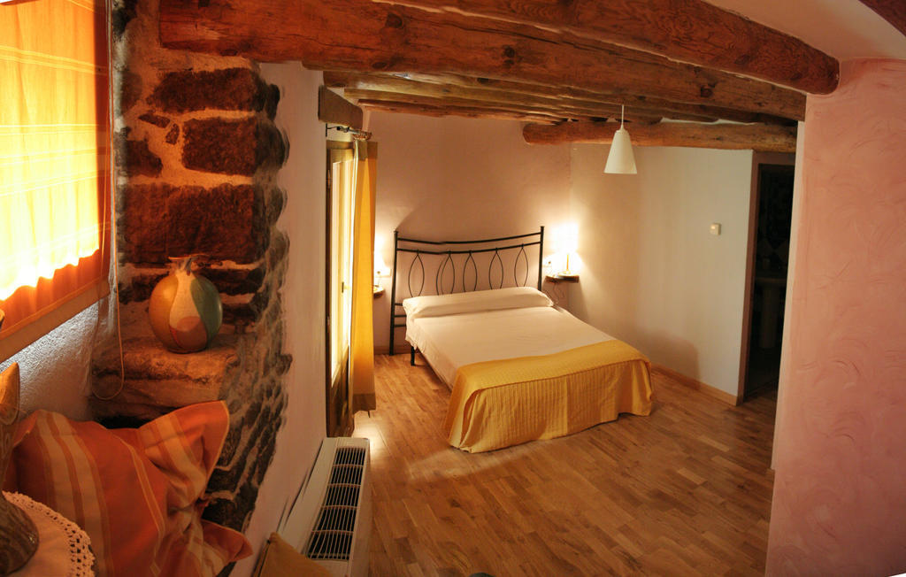 Antigua Casa Catones Hotel Huesca Exterior photo