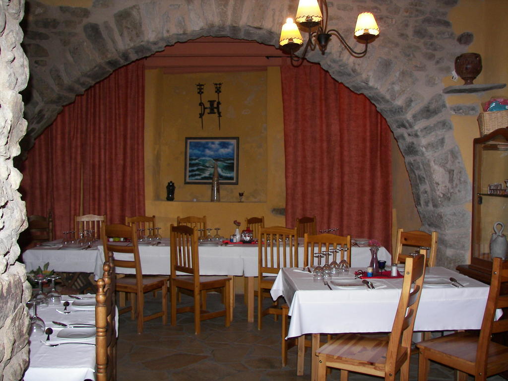 Antigua Casa Catones Hotel Huesca Exterior photo